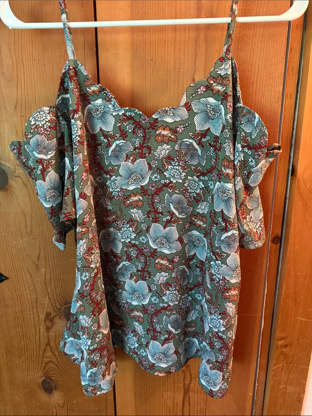 Monteau Green Floral Scalloped Cold-Shoulder Camisole